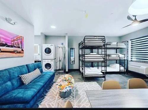 Group suite just off Route 66