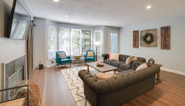 Groups Welcome! Condo ~ 1 Mi to Wintergreen Resort