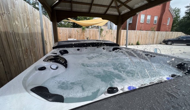 Groups Welcome | Hot Tub | Sleeps 24
