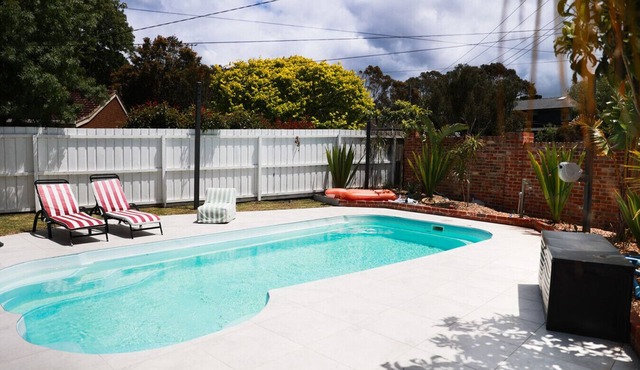 Grove Retreat | Pool, Sauna & Family Fun