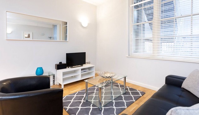 Groveland Court Residence VIII