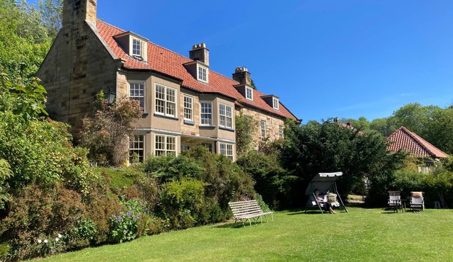 Groves Hall Garden Apartment Whitby