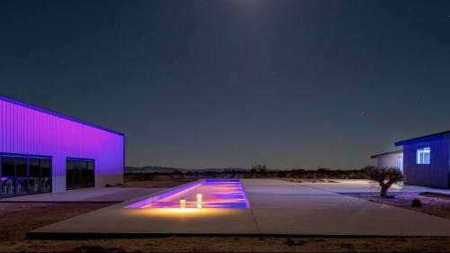 Grow House by Fieldtrip - Remote Lux 100ft Pool