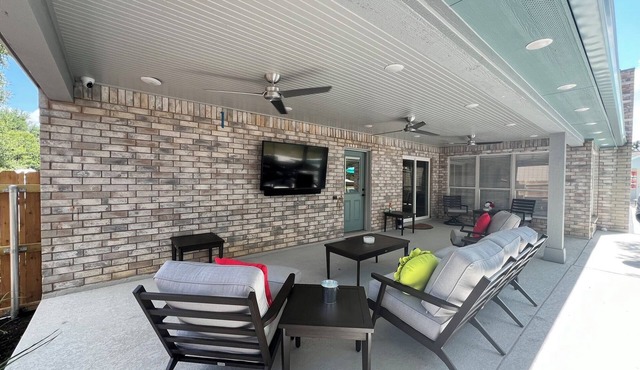 Gruene Gables: 3 Bedroom 3 Bath House with Private Pool