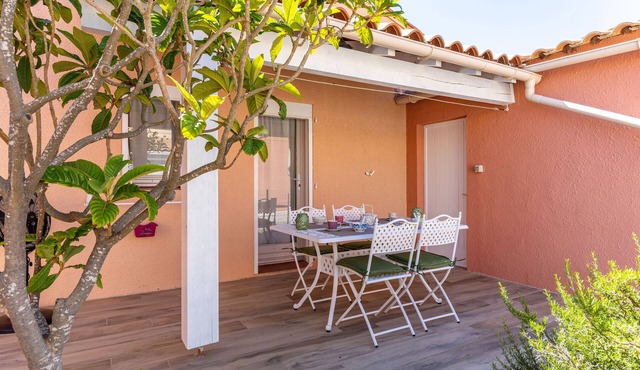 Gruissanne - Maison avec piscine, à 150m de la plage