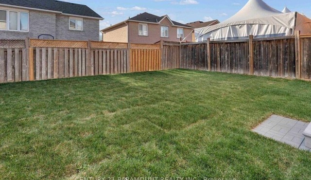 GTA Get Away, central location, close to highway 407, minutes to Highway 401.