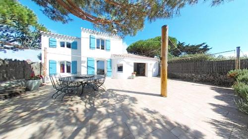 GU000-18B - Mais 4 pièces - 7 couchages LA GUERINIERE