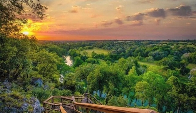 Guadalupe River Escape - Quiet, Amazing Views & River Access