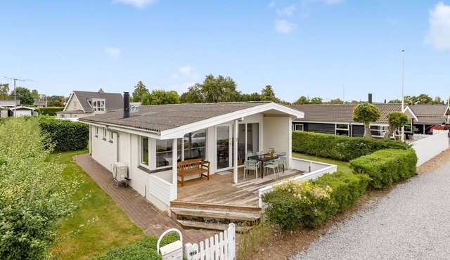 "Gudmund" - 50m from the sea by Interhome