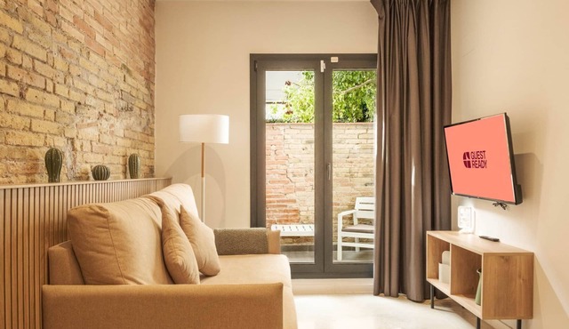 Guest Ready - Fira Barcelona Modern Apartments