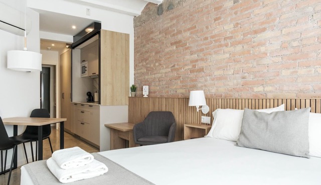 Guest Ready - Fira Barcelona Modern Studio