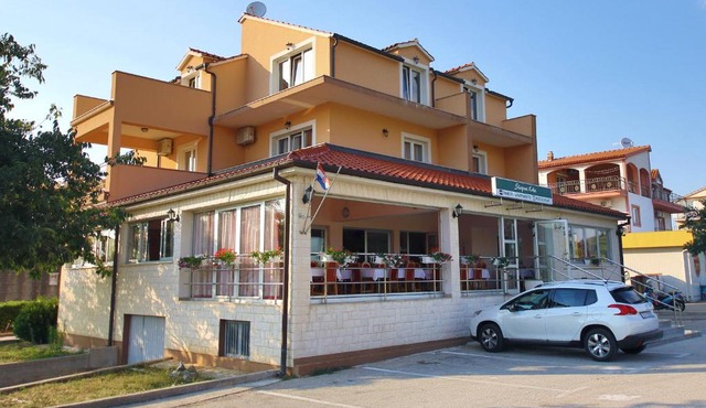 Guest Accommodation Slapovi Krke