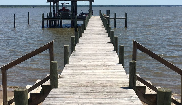 Guest Beach House on the York River