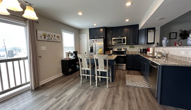 Guest Bedroom WV
