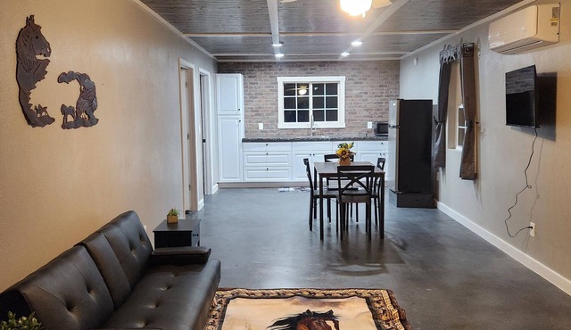 Guest cabin in Beautiful Andalusia, Alabama