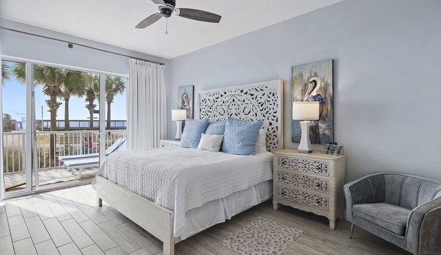 Guest Favorite| Gulf Front | Accommodates 12 | Beach Serv. I Pet Friendly|