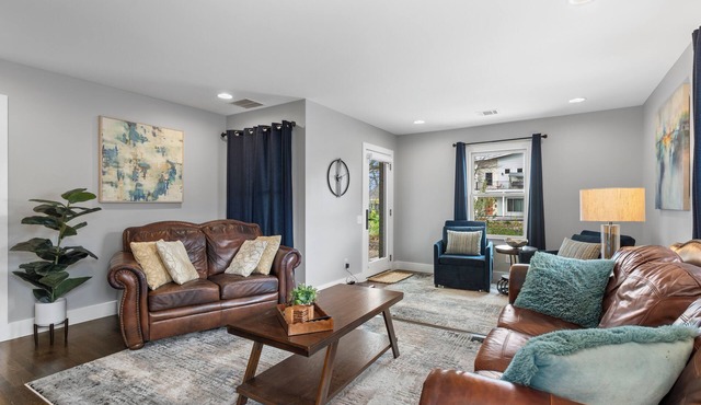 Guest Favorite luxury retreat in North Central Austin.
