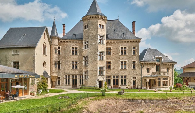 Guest House 'Suite Marguerite Chez L'habitant' with Mountain View, Shared Terrace and Shared Garden