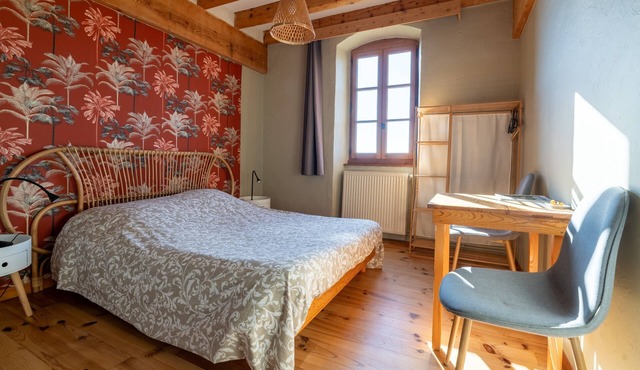 Guesthouse “La Chastanha - Room 2” with Mountain View