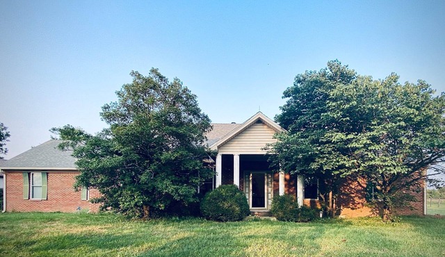 Guest Home on Historic Horse Farm