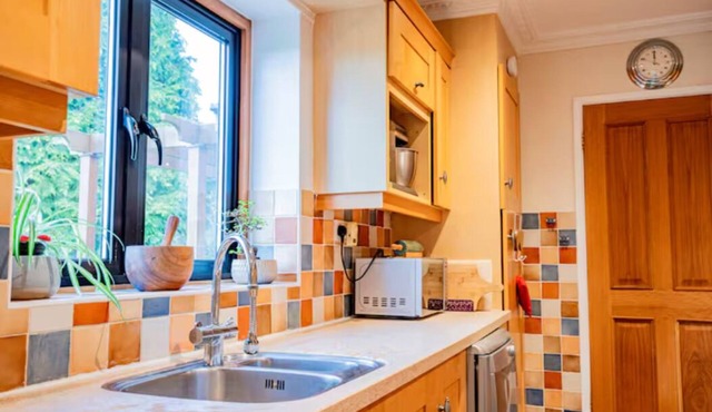 Guest Homes | Longscroft Manor