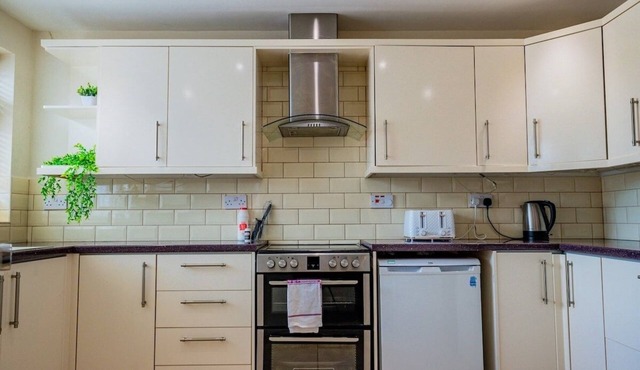 Guest Homes | Manfield Avenue