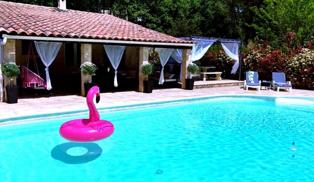 Guest house with private pool 5 minutes from Lac de sainte Croix du Verdon