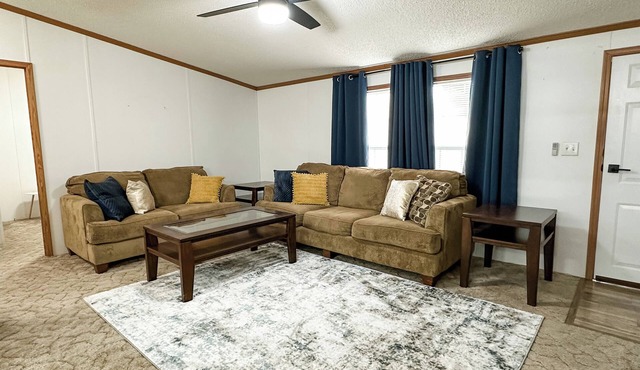 Guest House at Country Junction Resort & Marina