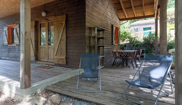 Guest House 'Chalet Orange' with Balcony and Wi-Fi