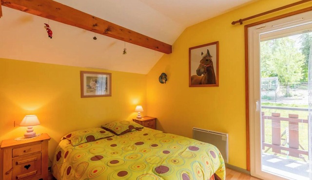 Guest House 'Chambres D'hotes Près Lac Annecy 2' with Shared Pool and Shared Garden