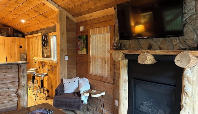 Guest house close to Blue Mountain, Wasaga Beach and Collingwood!