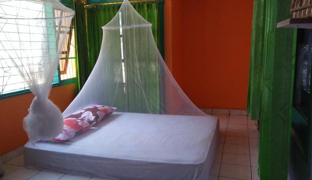 Guest house dorm Floressa