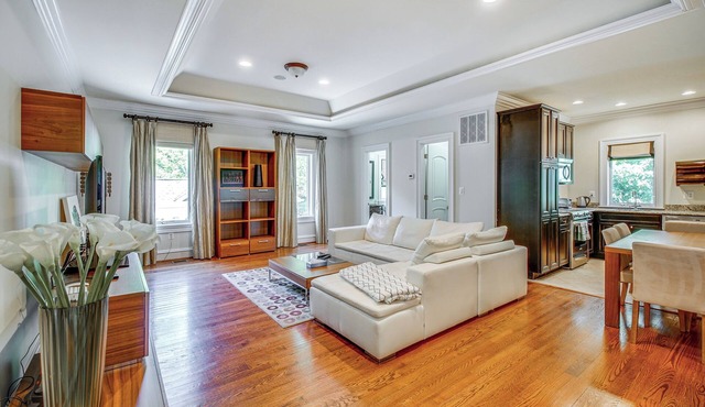 Guest House in Private Villa ~ 23 Mi to Washington