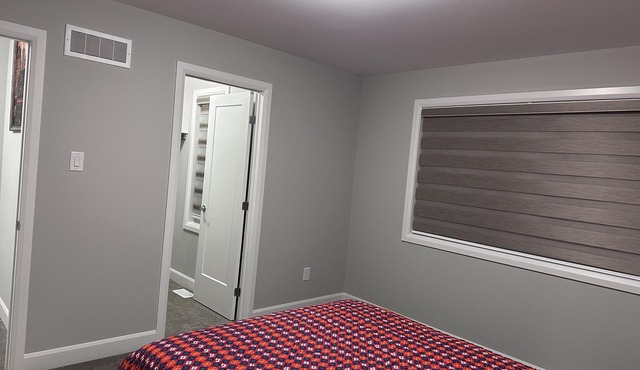 Guest house in Russel Ontario, 25 mints away from Ottawa downtown .