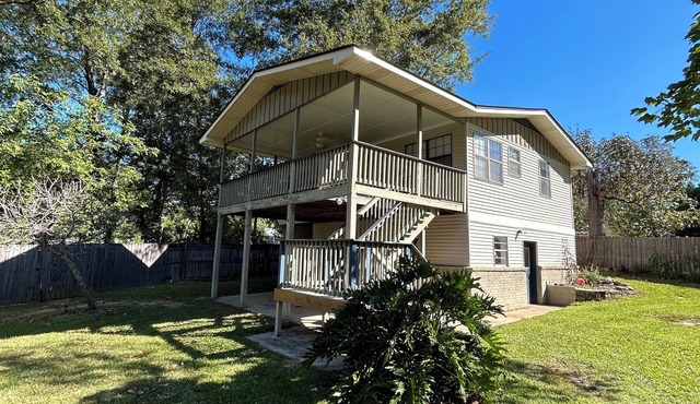 Guest House in the Heart of Old Town Daphne, AL
