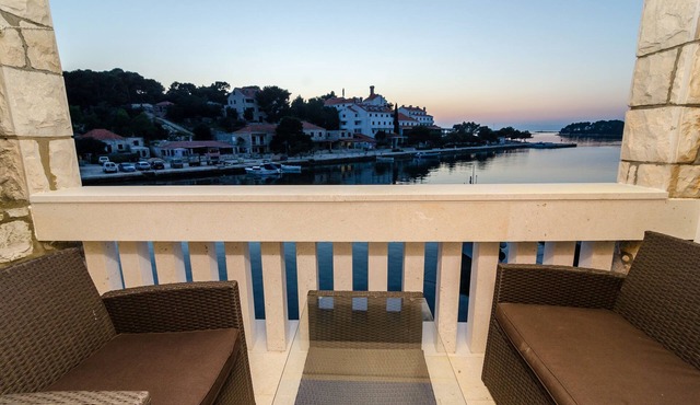Guest House Kiko - One-Bedroom Apartment with Balcony and Sea View (A4)