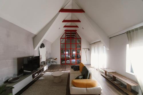 Guest House 'Kućica' with courtyard near Zagreb Airport, Velika Gorica