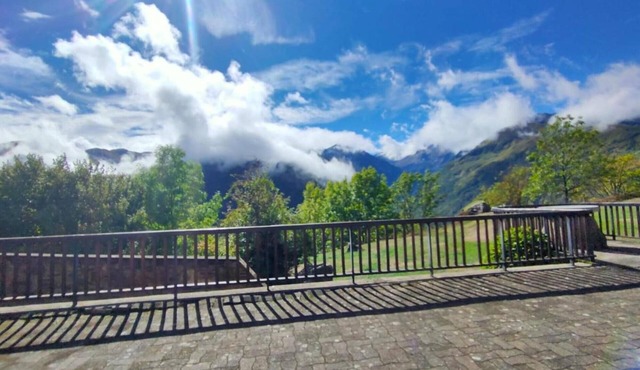 Guest House 'La Vingt-Huit - Chambre 4 Pers' with Mountain View, Shared Terrace and Private Garden