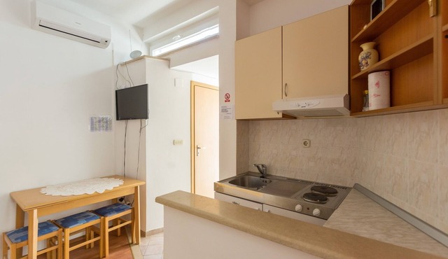 Guest House Luce - Studio with Terrace and Sea View