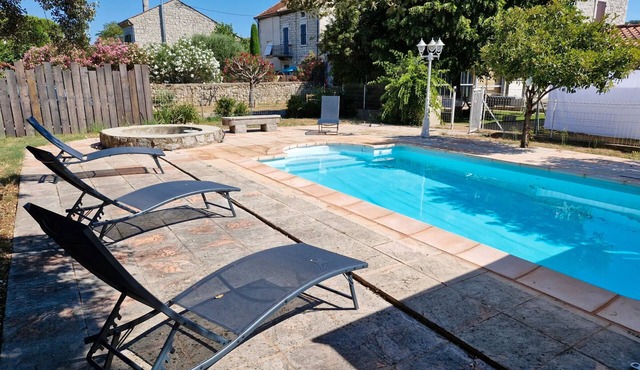 Guest House - 'Nature D'Art' with Private Pool, Private Terrace and Wi-Fi