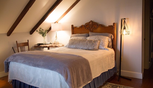 Guest House on a beautiful farm near Shady Maple