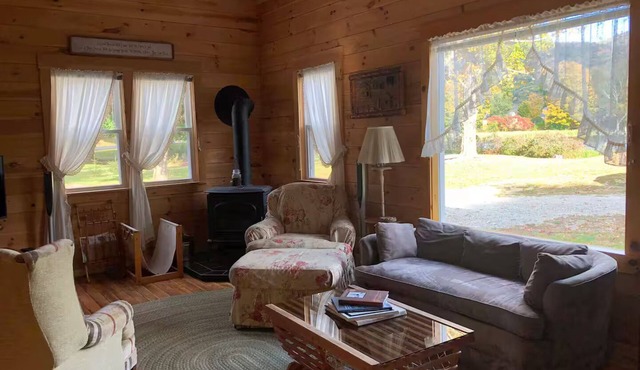 Guest House on Deming Pond in East DorsetnFabulous pond and mountain views