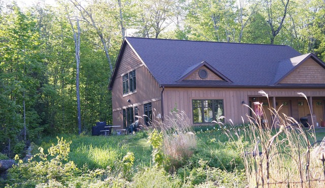 Guest House on Owners Lakefront Property