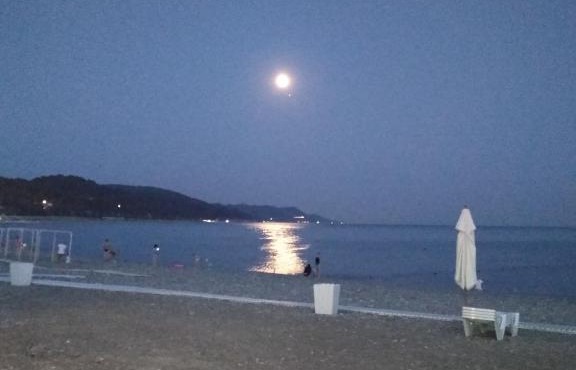 Guest House on Rybatskiy Poselok 7