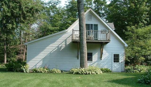 Guest House on Secluded Shetland Creek ~ Quiet 20 Acres Of Beautiful Woods