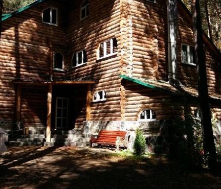 Guest HOUSE SROOB v Lesu