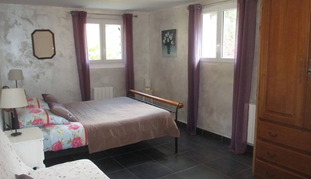 Guest Room "Room 1 – Valériane" with Shared Pool, Communal Terrace and Wi-Fi