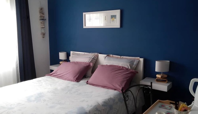 Guest Room “Chambre Saint-Samson-sur-Rance” with Private Terrace, Garden & Wi-Fi