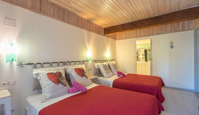 Guest Room 'Coup De Cœur' with Shared Terrace, Private Garden, and Wi-Fi