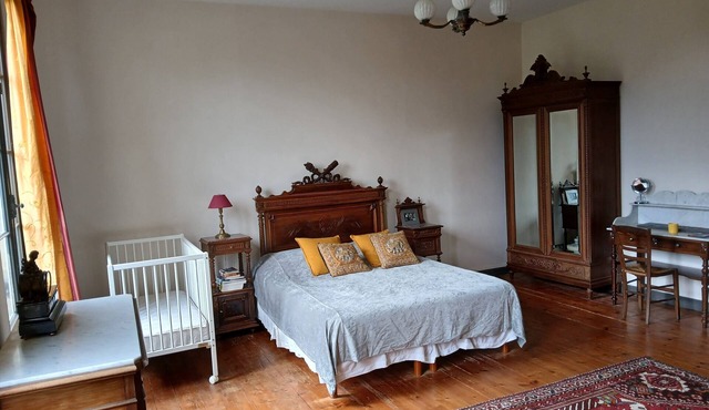 Guest Room – Château Le Noble